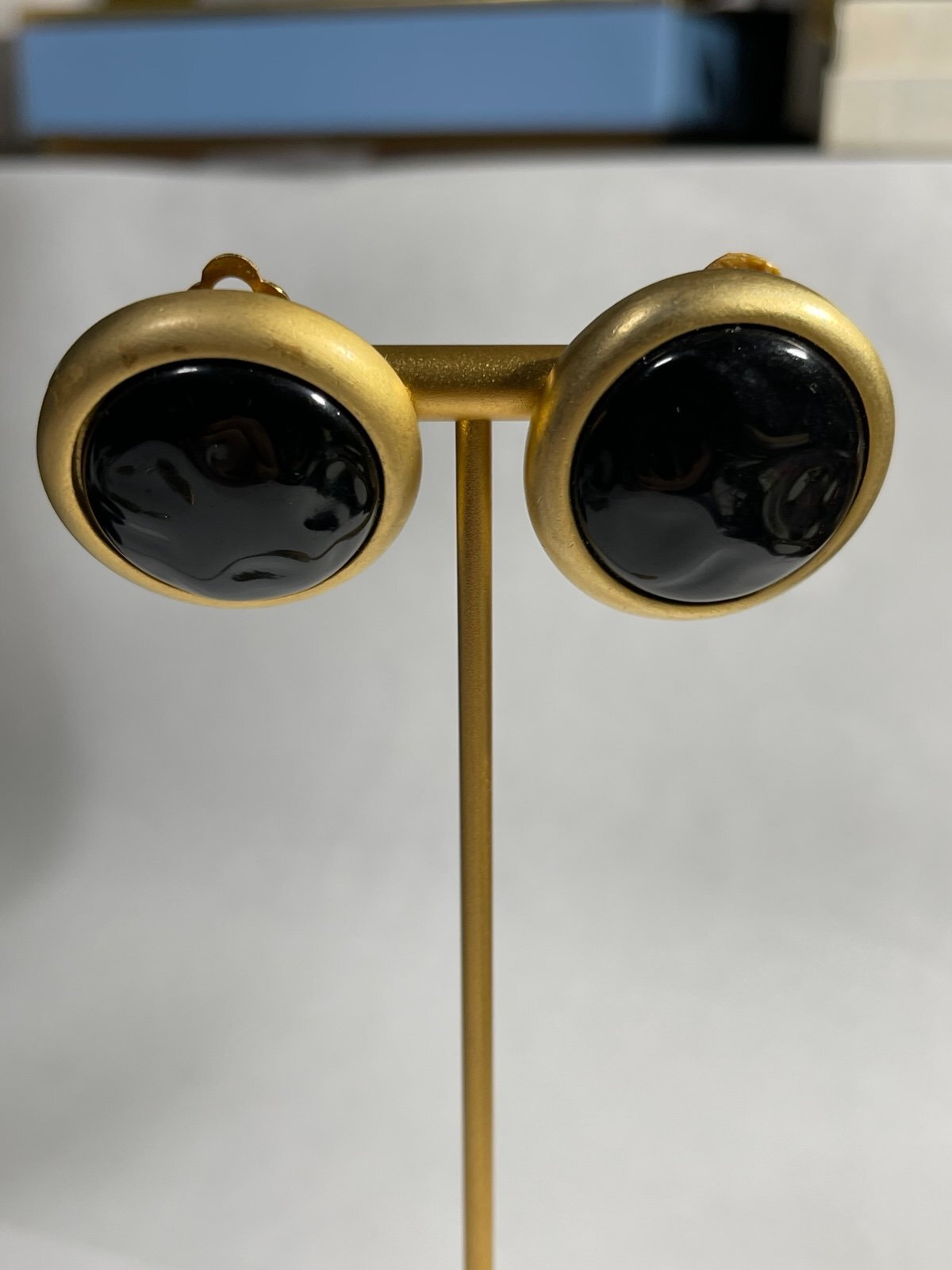 Vintage Ann Taylor Goldtone Black Faceted Crystal Clipon Earrings
