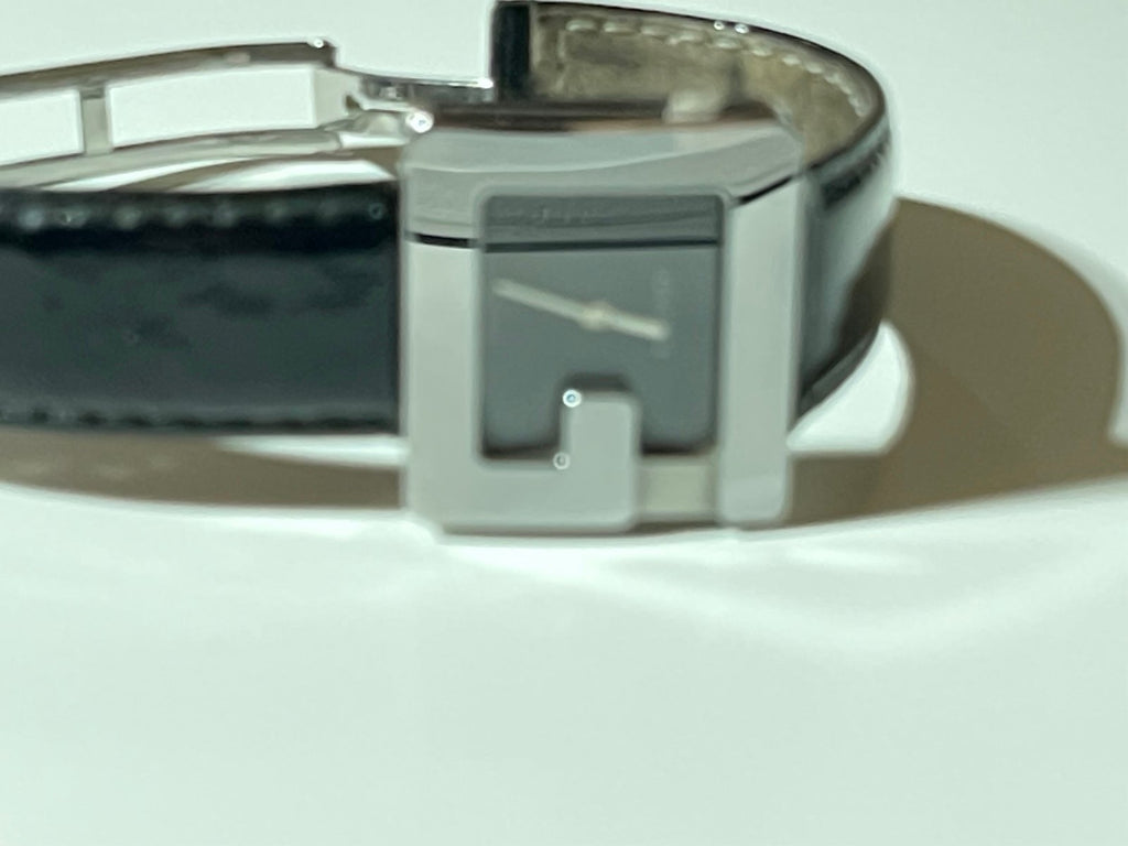 Gucci 3600j Patent Leather Band Watch