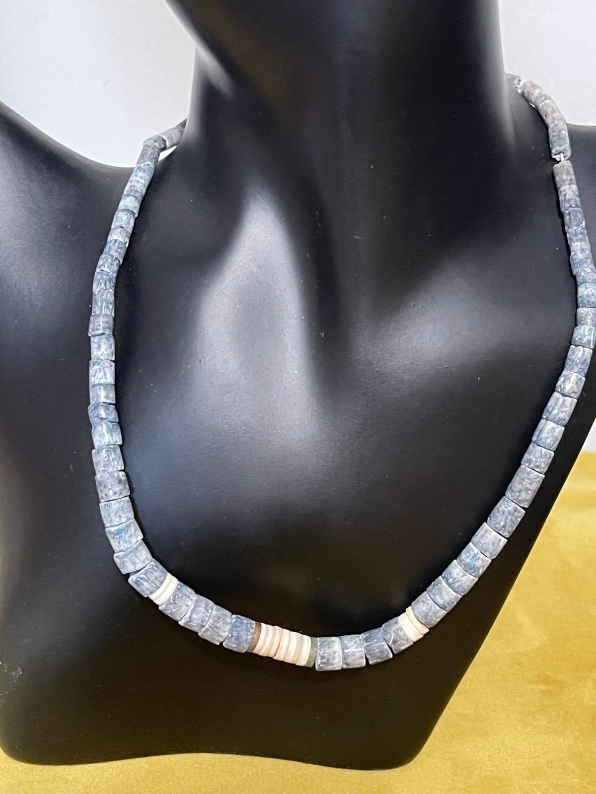 Vintage 17.5in Blue Sponge Coral & Shell Beaded Necklace