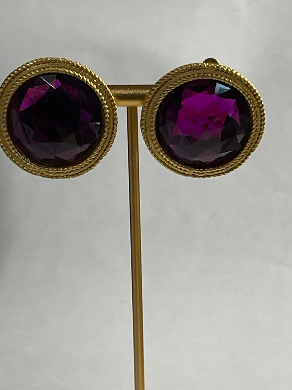 Vintage Ann Taylor Goldtone Purple Faceted Crystal Clipon Earrings
