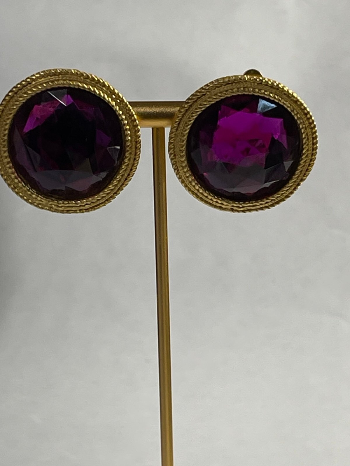 Vintage Ann Taylor Goldtone Purple Faceted Crystal Clipon Earrings