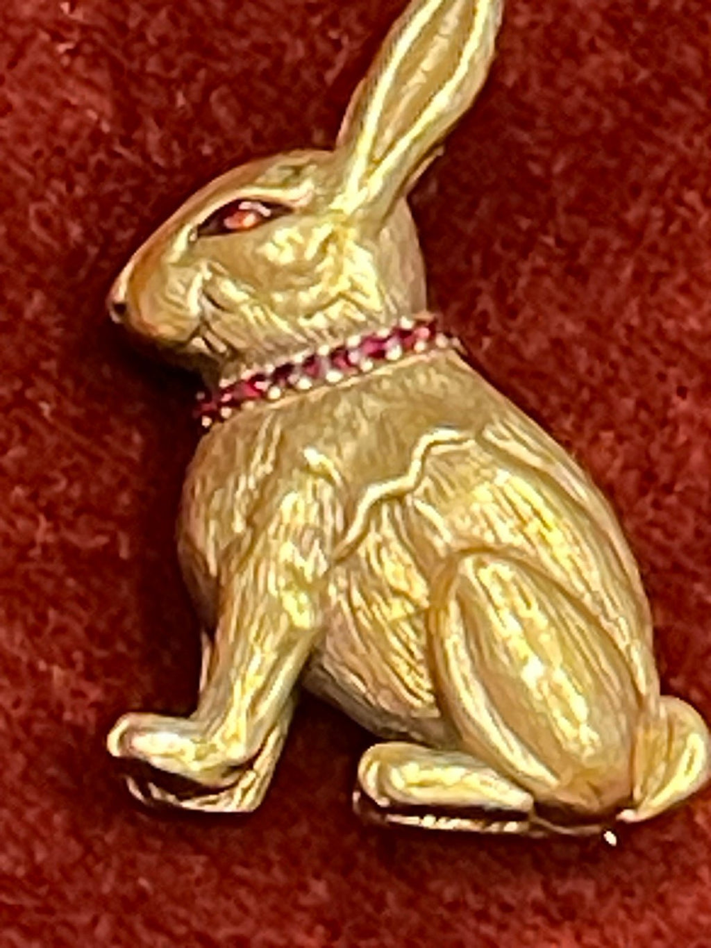 Vintage Metropolitan Museum of Art MAd Rabbit Brooch