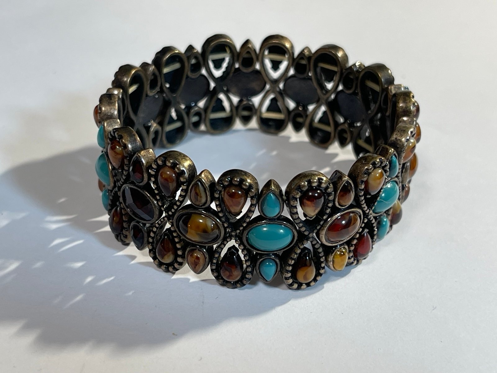 Liz Claiborne Stretch Bracelet