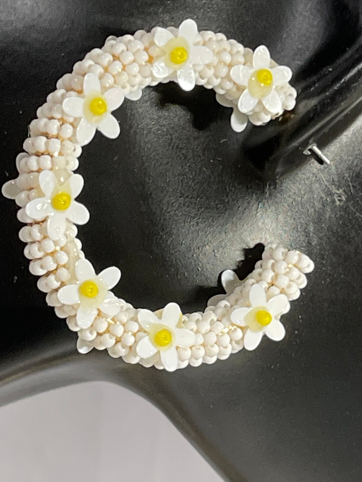 C&C California White Seed Bead & Resin Daisy Earrings