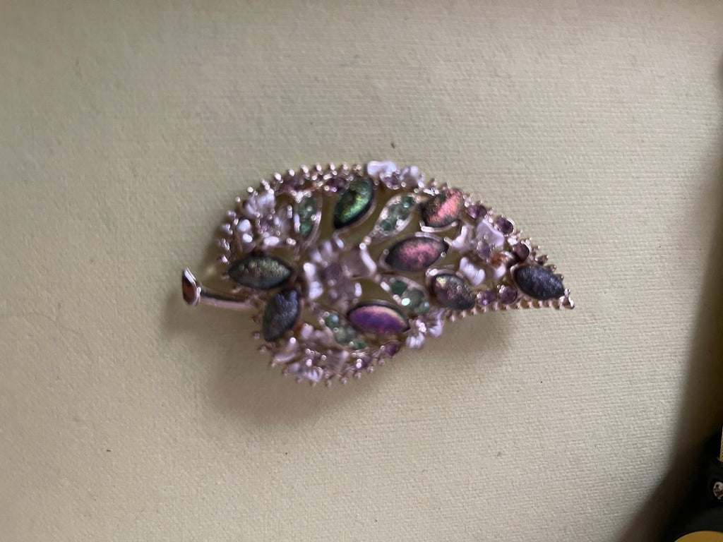 Vintage Florenza Iridescent Foiled Stone Leaf Brooch & Clip Earrings Set