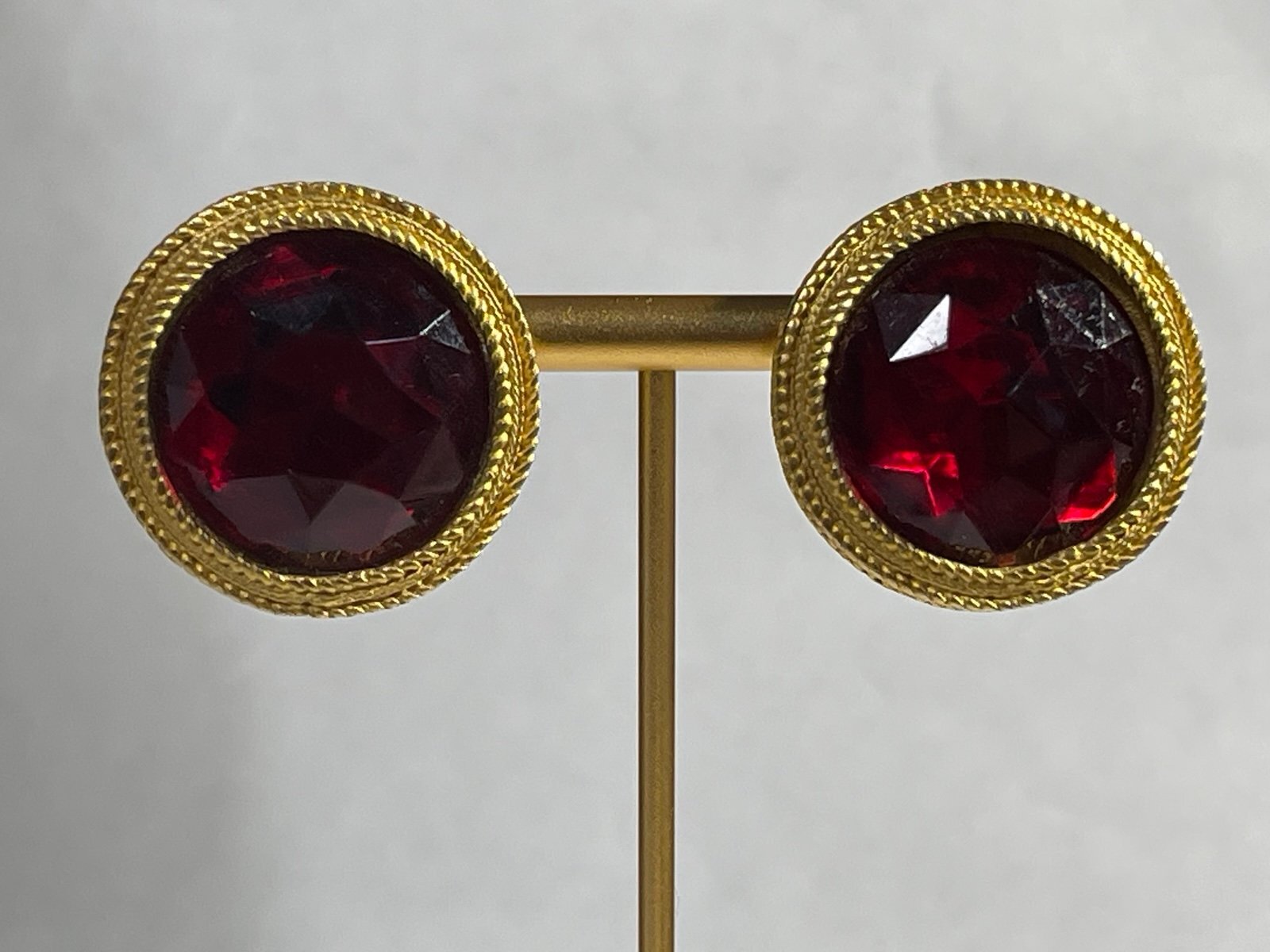 Vintage Ann Taylor Goldtone Red Faceted Crystal Clipon Earrings