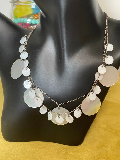 17.5 Sterling Silver Mother of Pearl Disc Dangle Pendant Necklace