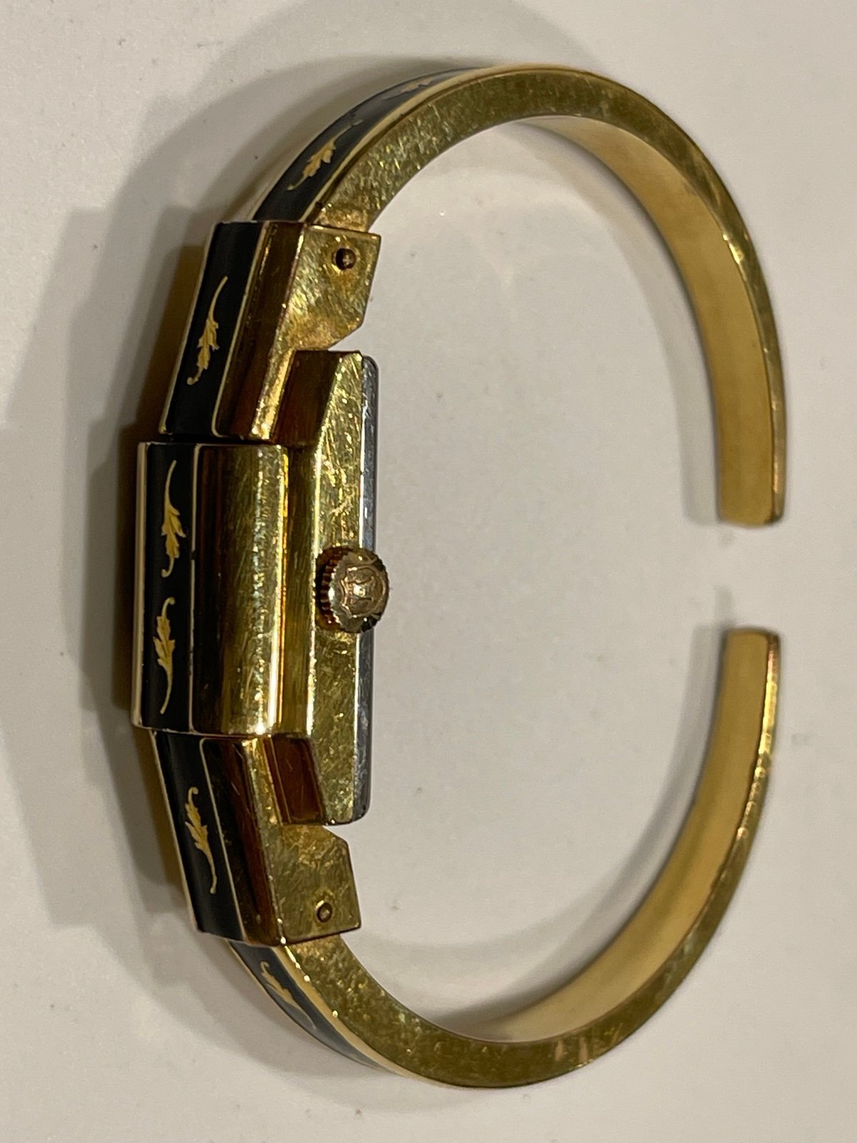 Delbana Ladies 17 Jewels Mechanical Gold-tone Hinge Cover Cuff Watch!