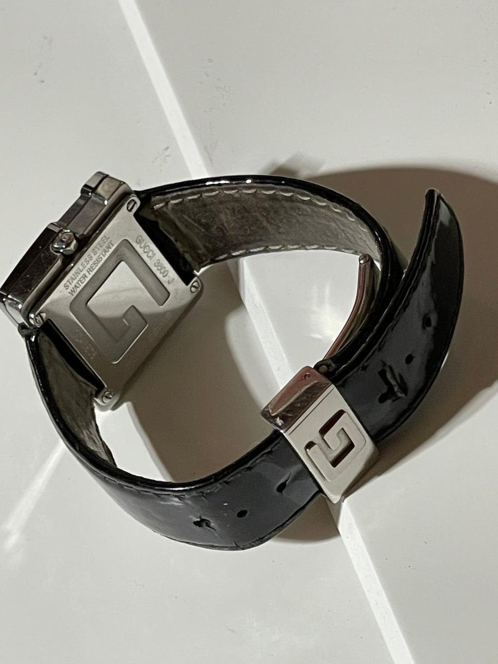 Gucci 3600j Patent Leather Band Watch
