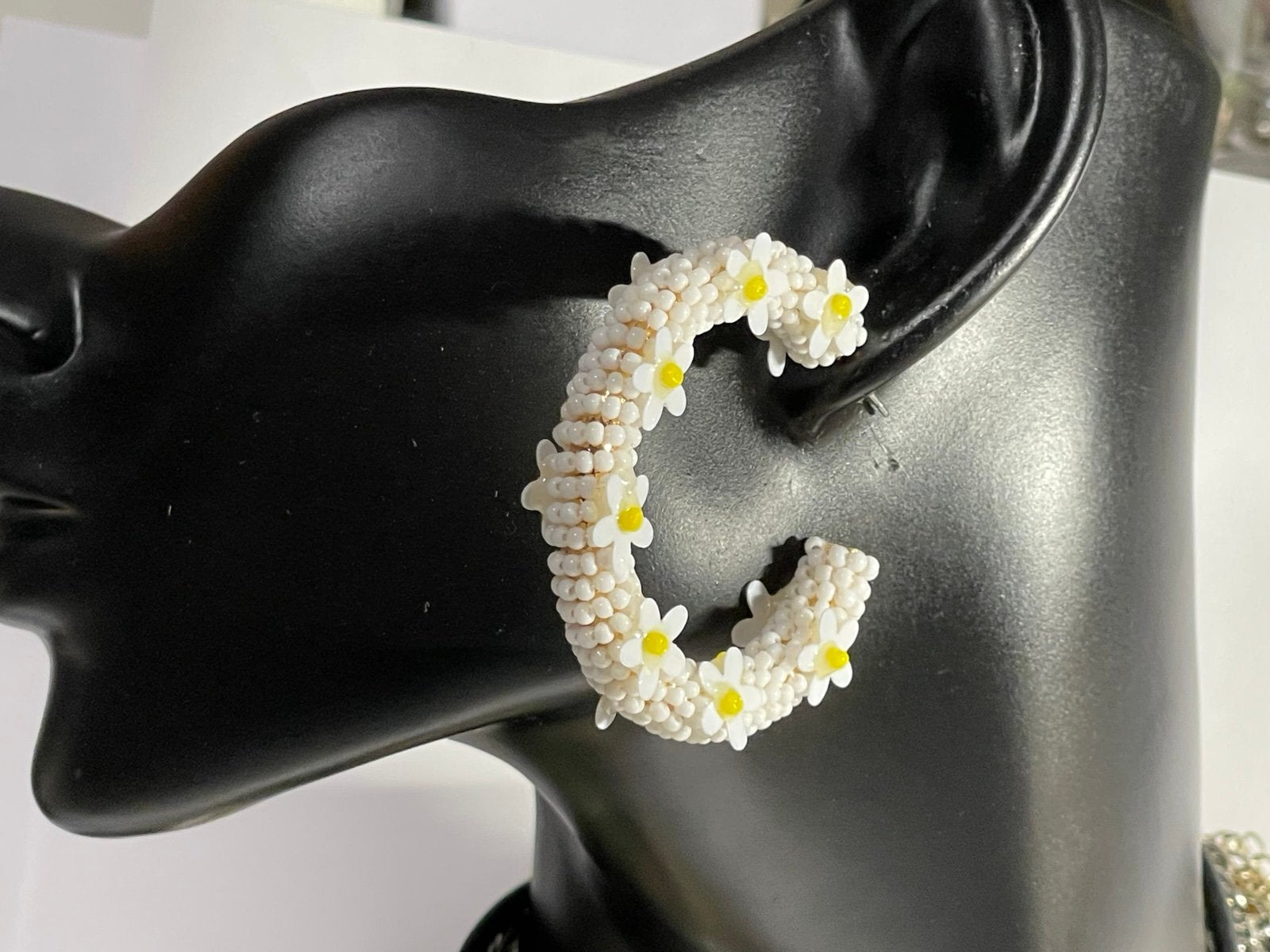C&C California White Seed Bead & Resin Daisy Earrings