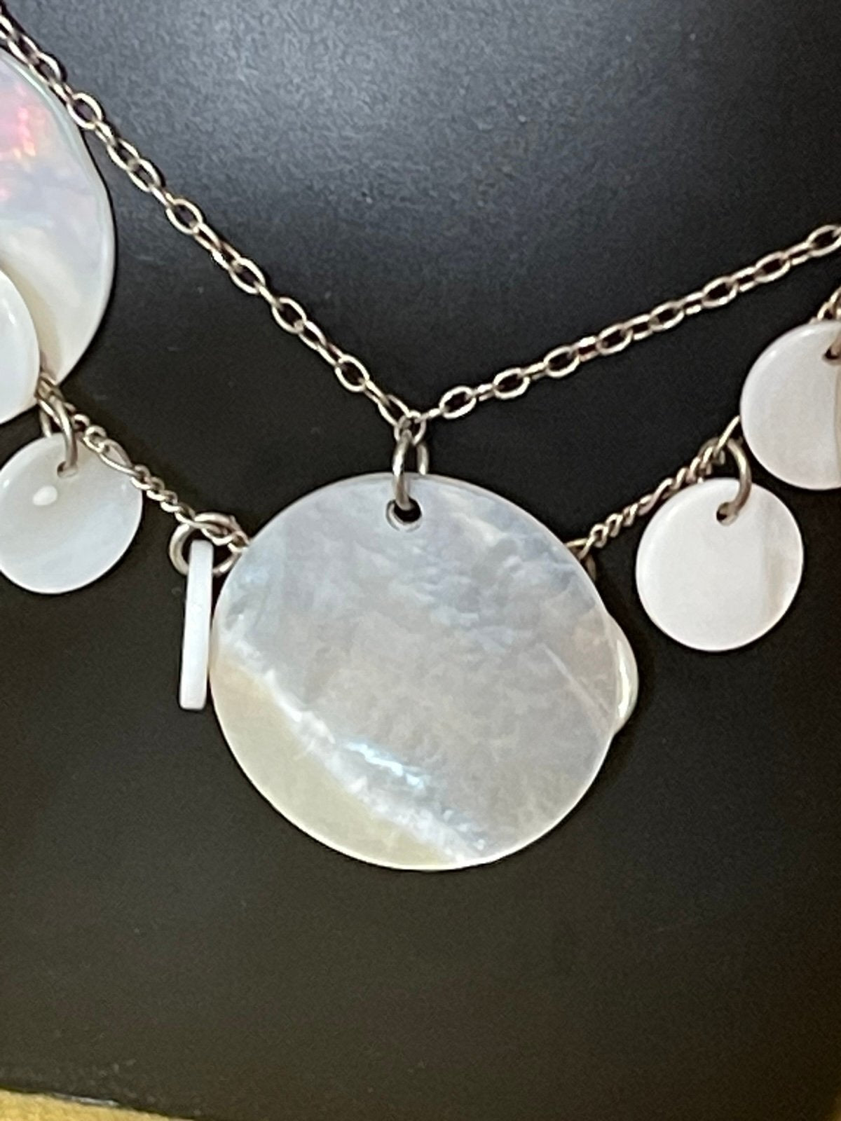 17.5 Sterling Silver Mother of Pearl Disc Dangle Pendant Necklace