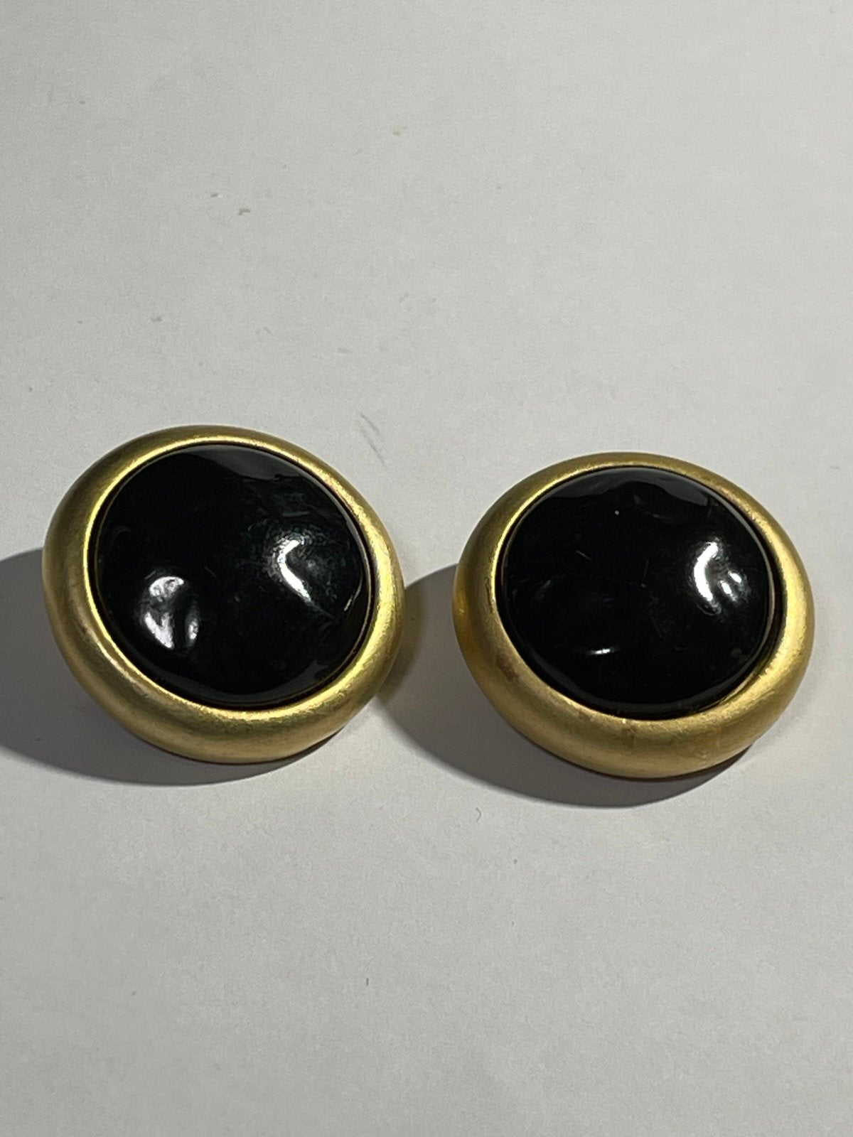 Vintage Ann Taylor Goldtone Black Faceted Crystal Clipon Earrings
