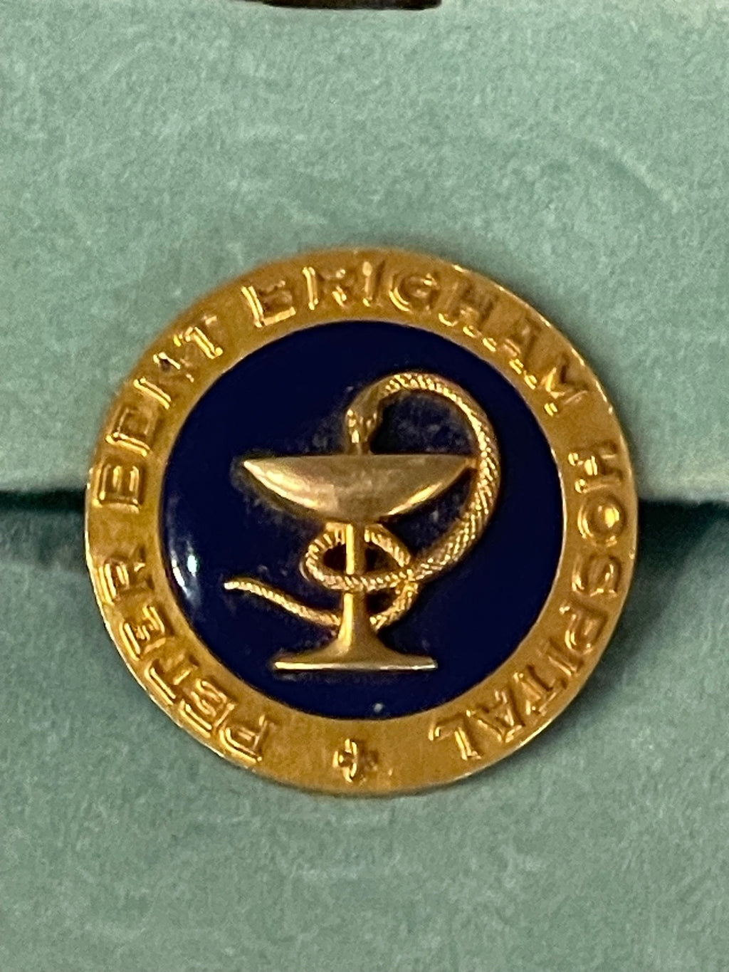 1959 Peter Bent Brigham Hospital 14K Gold Nursing Pin