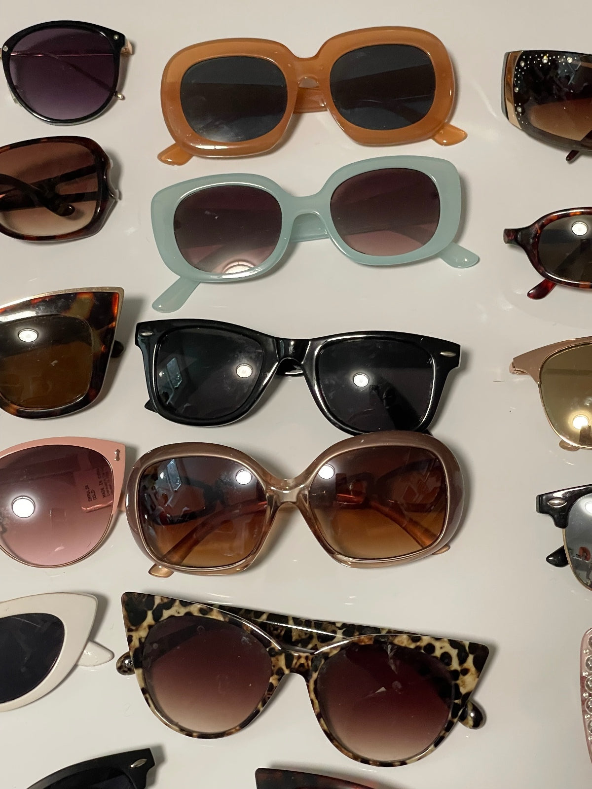 Lot of 22 Mixed Style Women's Sunglasses