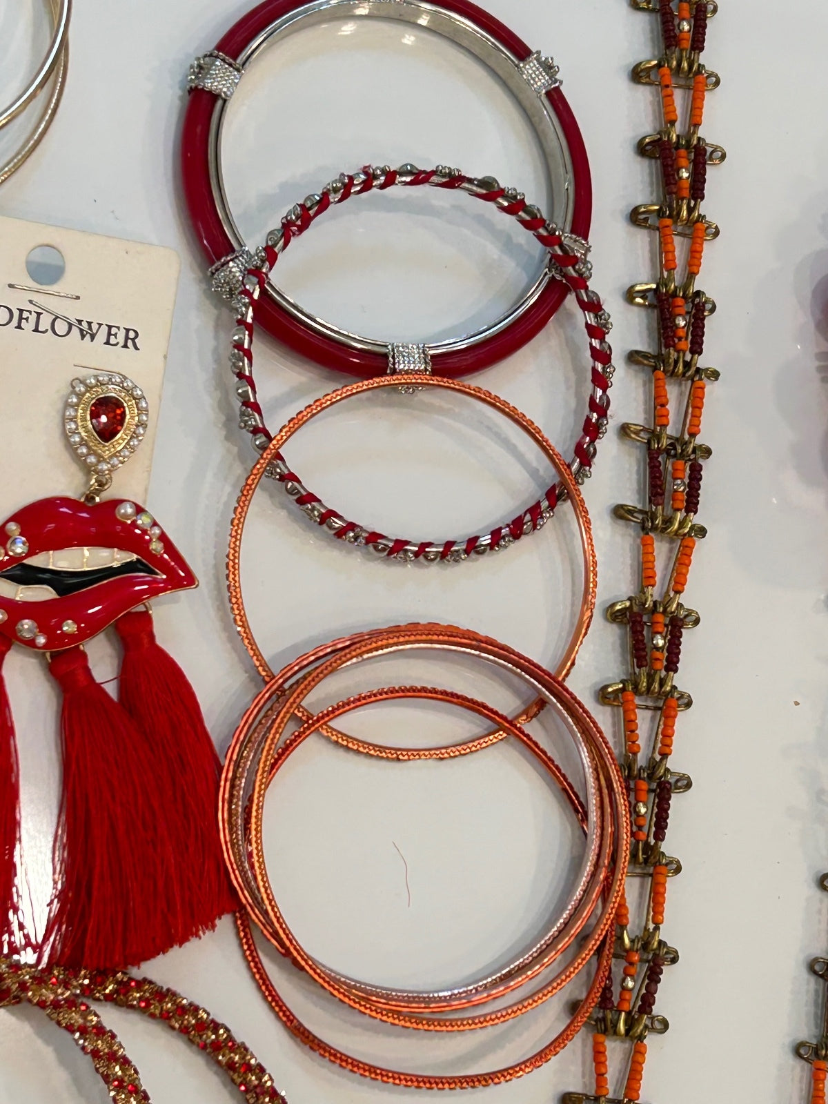 Vintage & Modern Costume Jewelry Lot Necklaces Bracelets Earrings