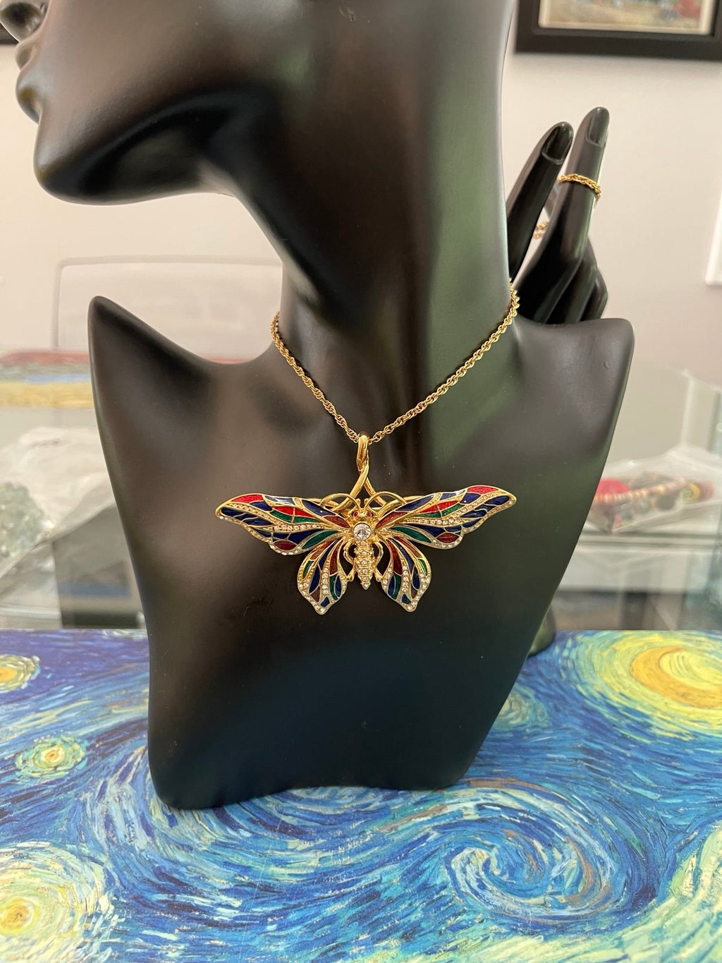 Jacqueline Bouvier Kennedy (JBK) Butterfly Brooch/Pin/Pendant with 21-Inch Chain