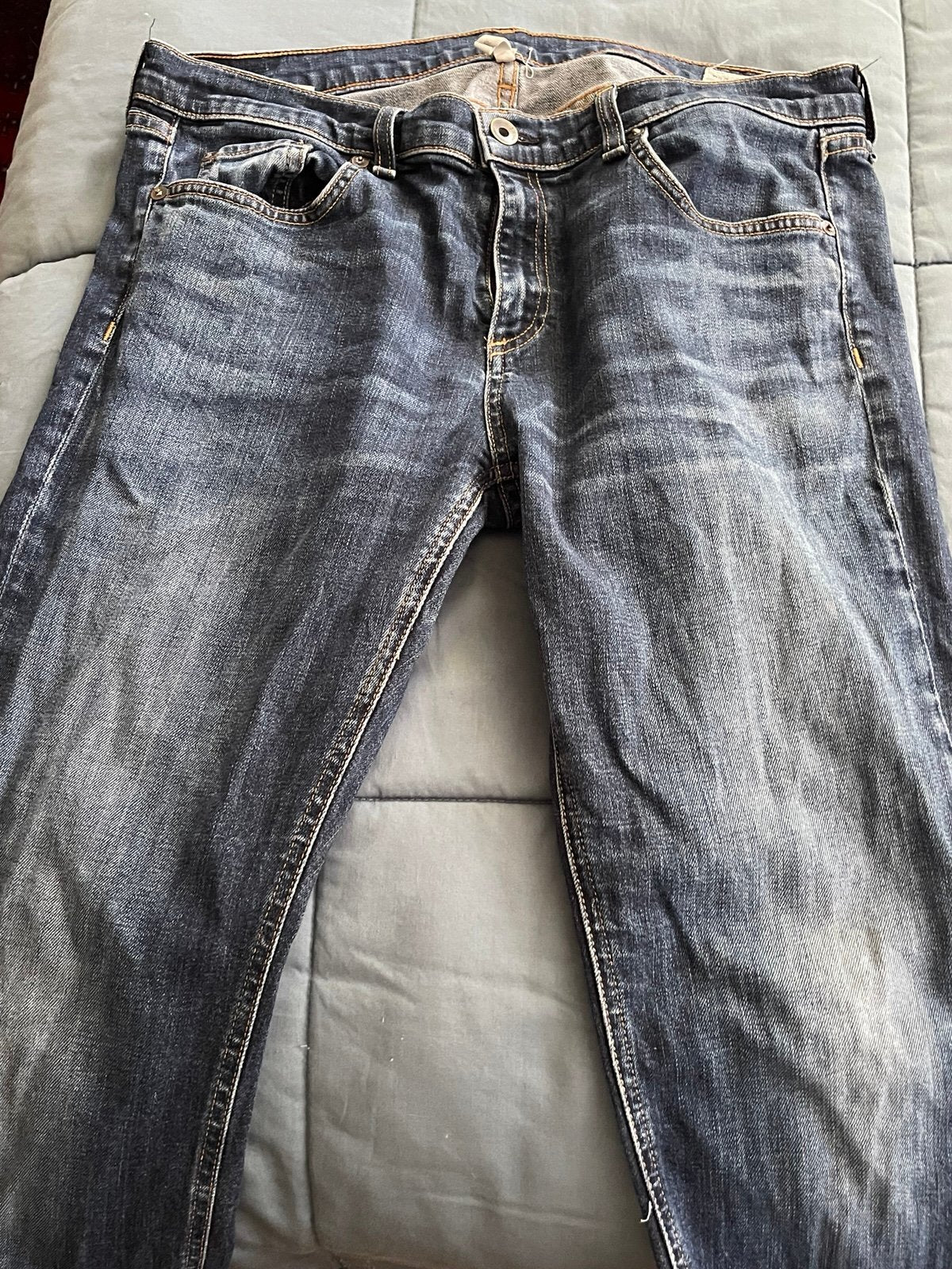 rag & bone Yesler Raw Hem Skinny Jeans Size 31 Dark Wash Stretch Made in USA
